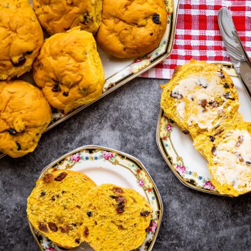 Cornish Saffron & Hevva Cakes